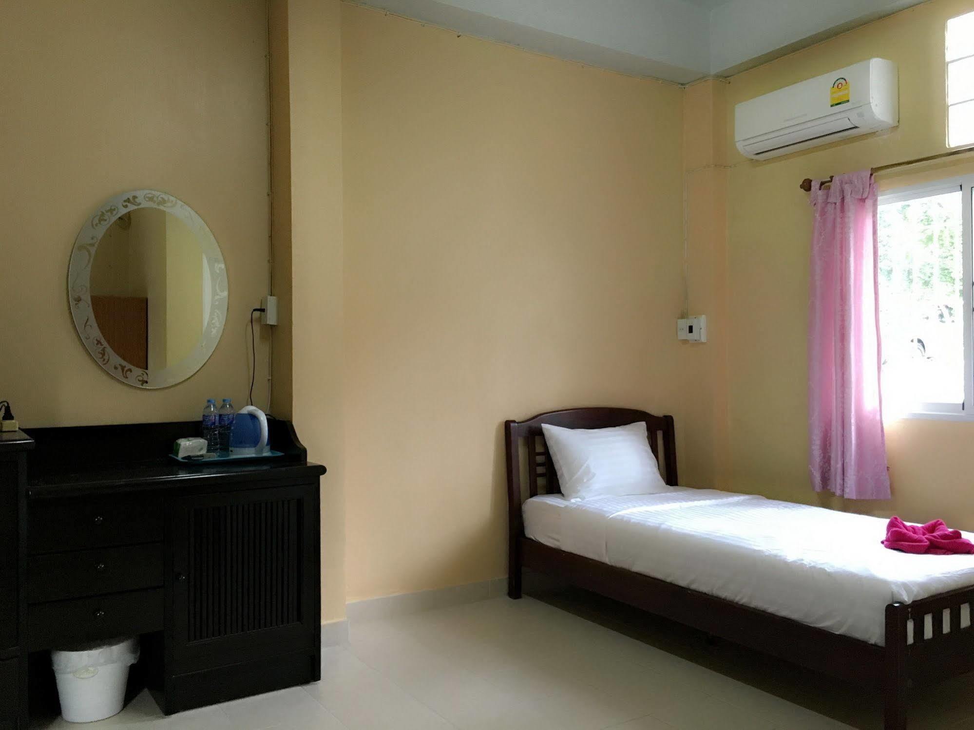 Sarin Guesthouse Ko Tao Exterior foto